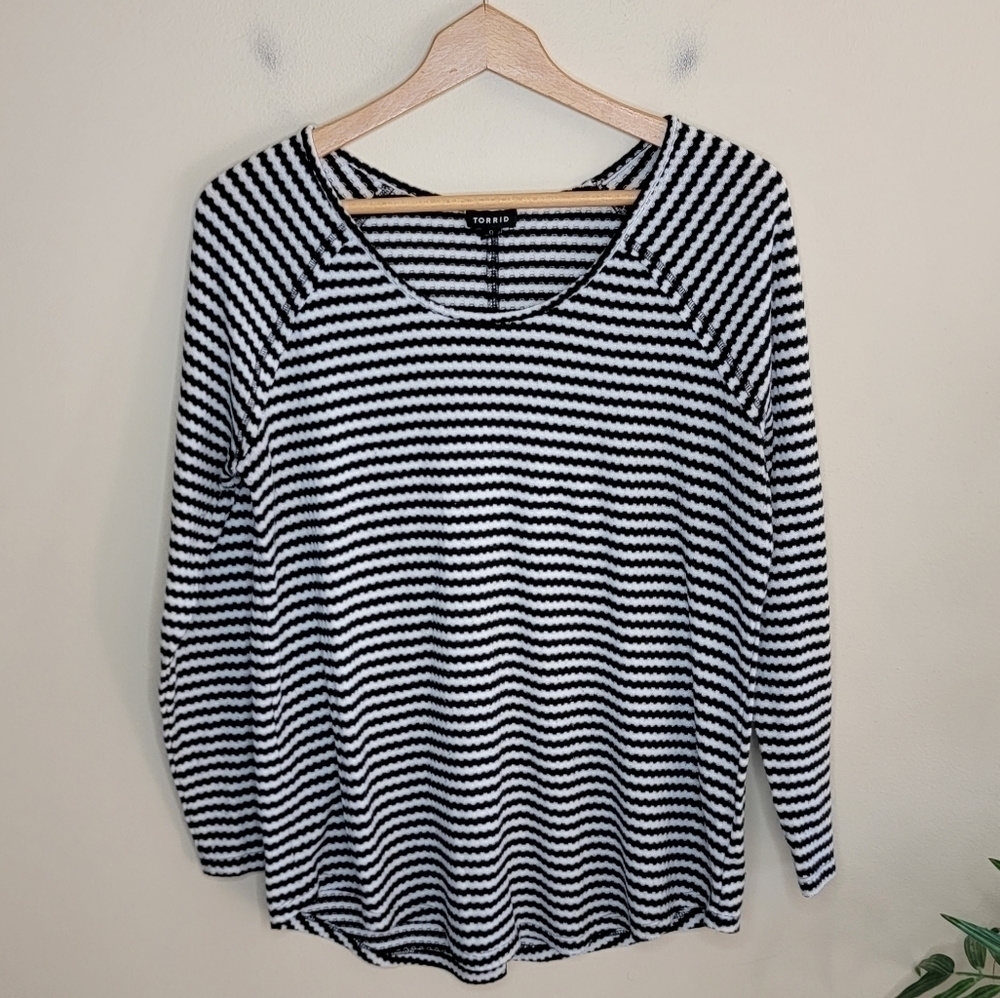 Torrid Black White Striped Waffle Knit Top Torrid Size 0 or Large